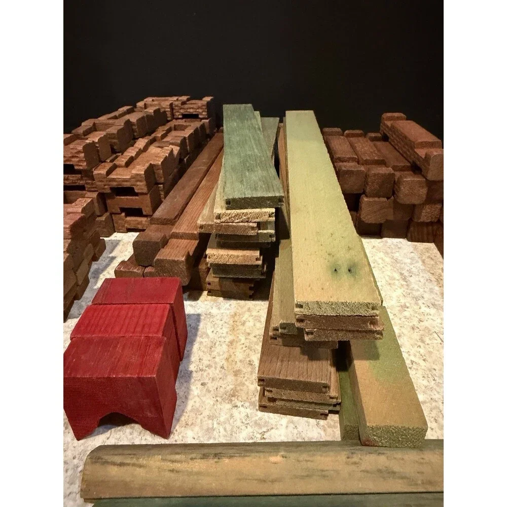 Vintage Lincoln Logs Huge Lot 216 Pieces Roof Slats Metal Clips Chimney